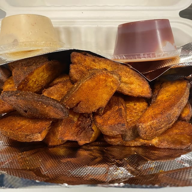 Side Fried Potato Wedges.