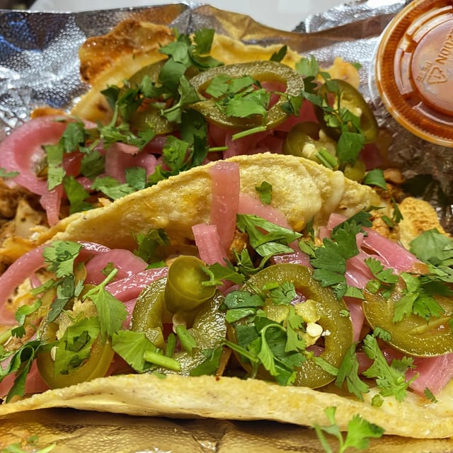 G's Tacos.