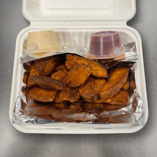 Side Fried Potato Wedges.